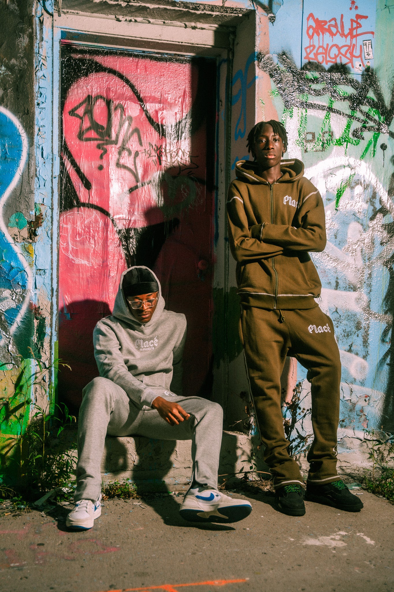 P FLARE TR OLIVE SWEATSUIT – Placé En Français