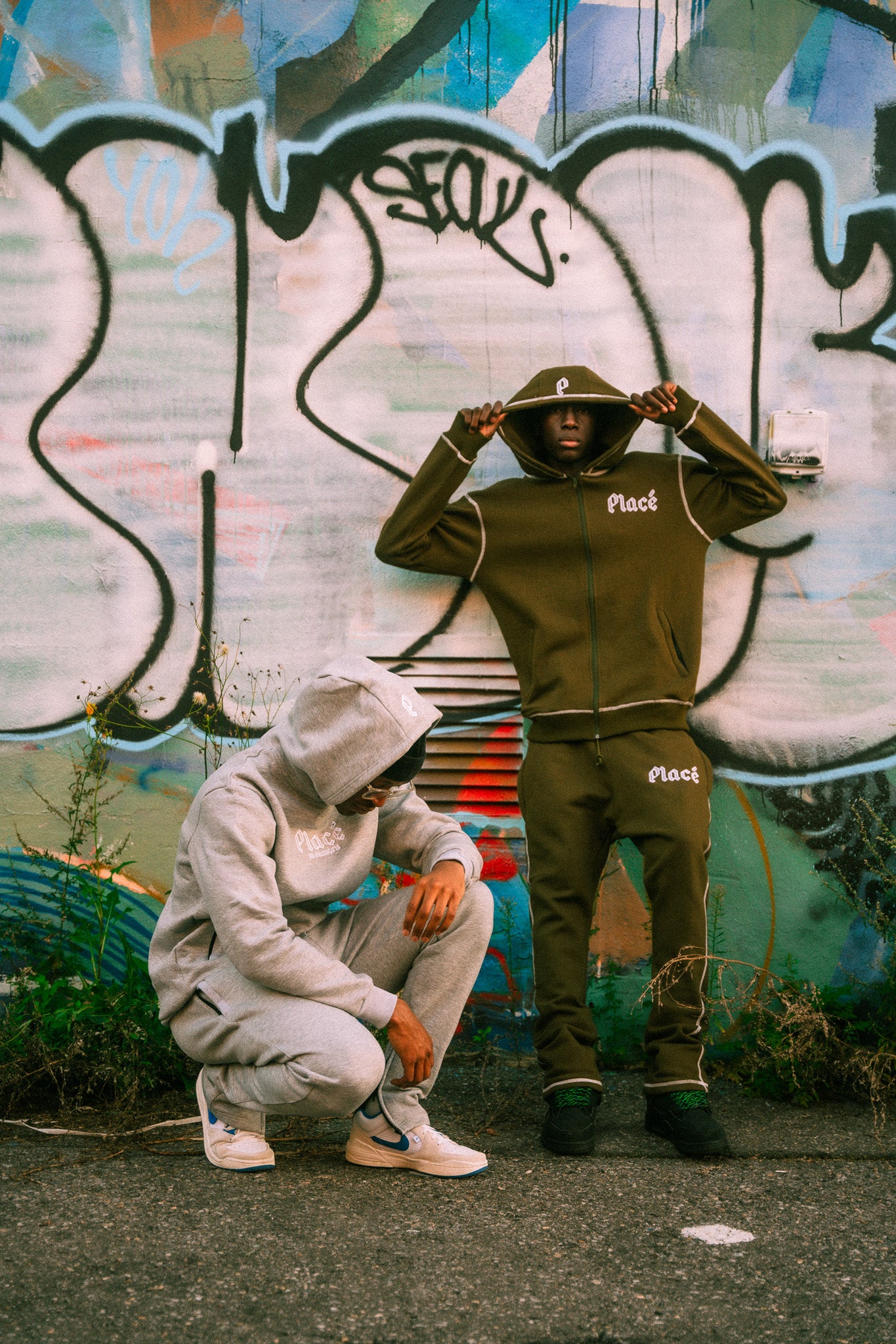 P FLARE TR OLIVE SWEATSUIT – Placé En Français